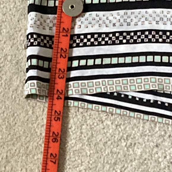 Diane von Fürstenberg Multicolour Silk Blouse - UK Size 8 - Pristine Condition - Picture 17 of 17